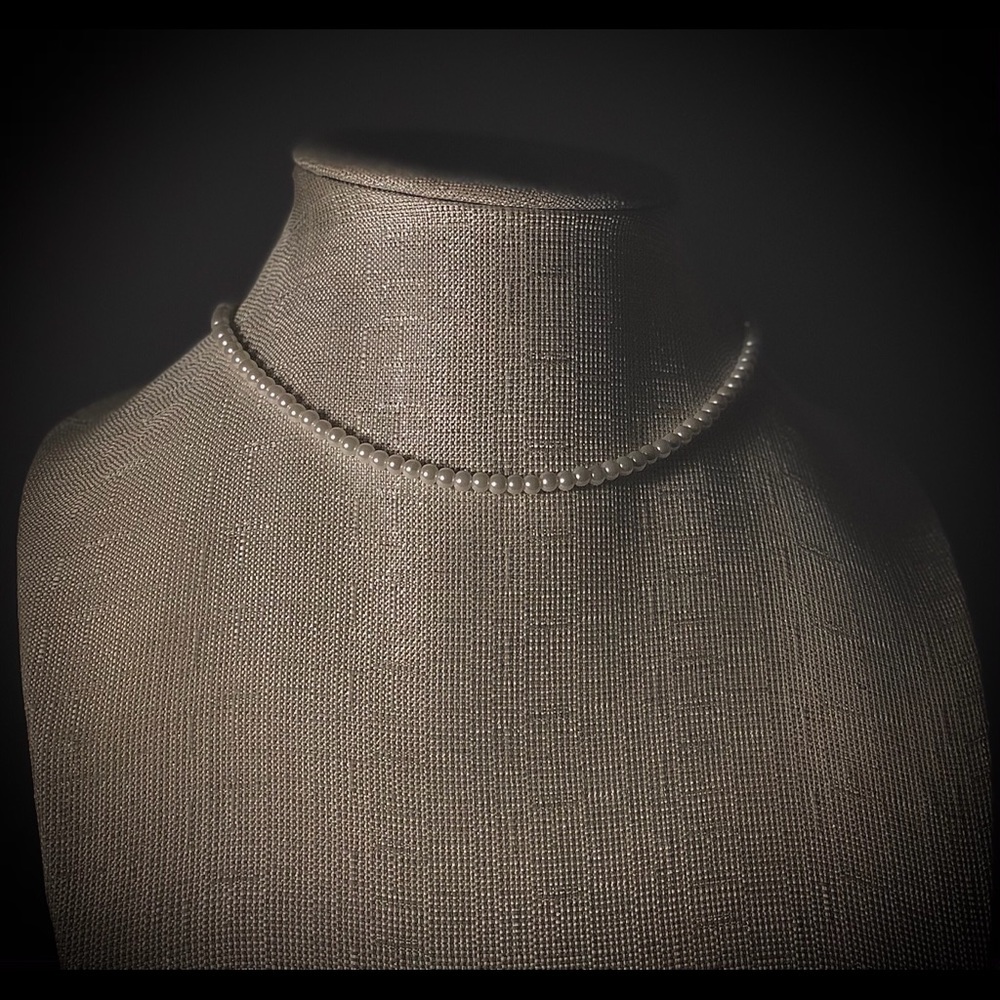 Simple Pearl Necklace
